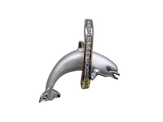 14 Karat zweifarbiger "Jumping Loop" -Delphin-Anhänger mit Diamanten